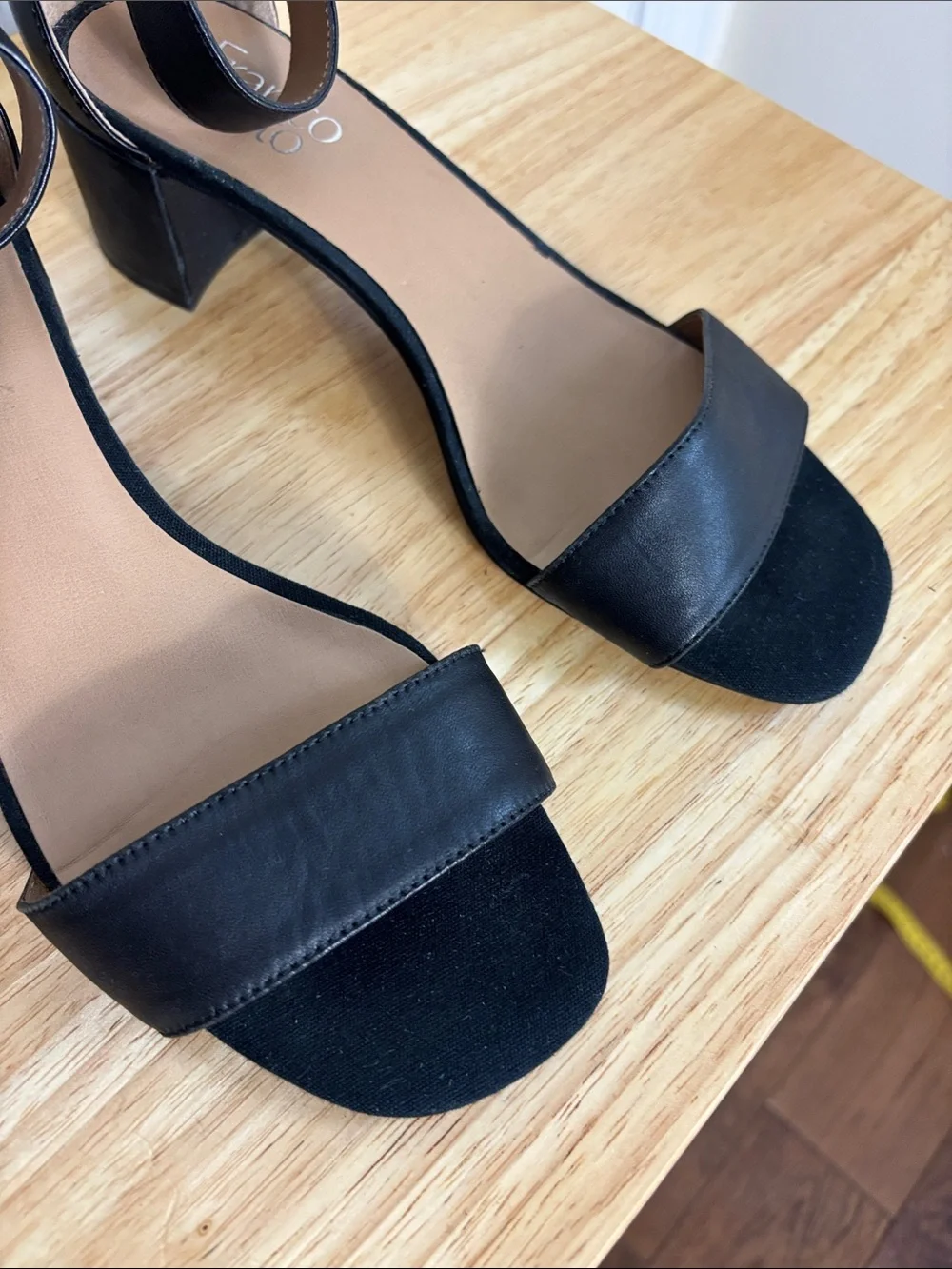 Franco Sarto classic black